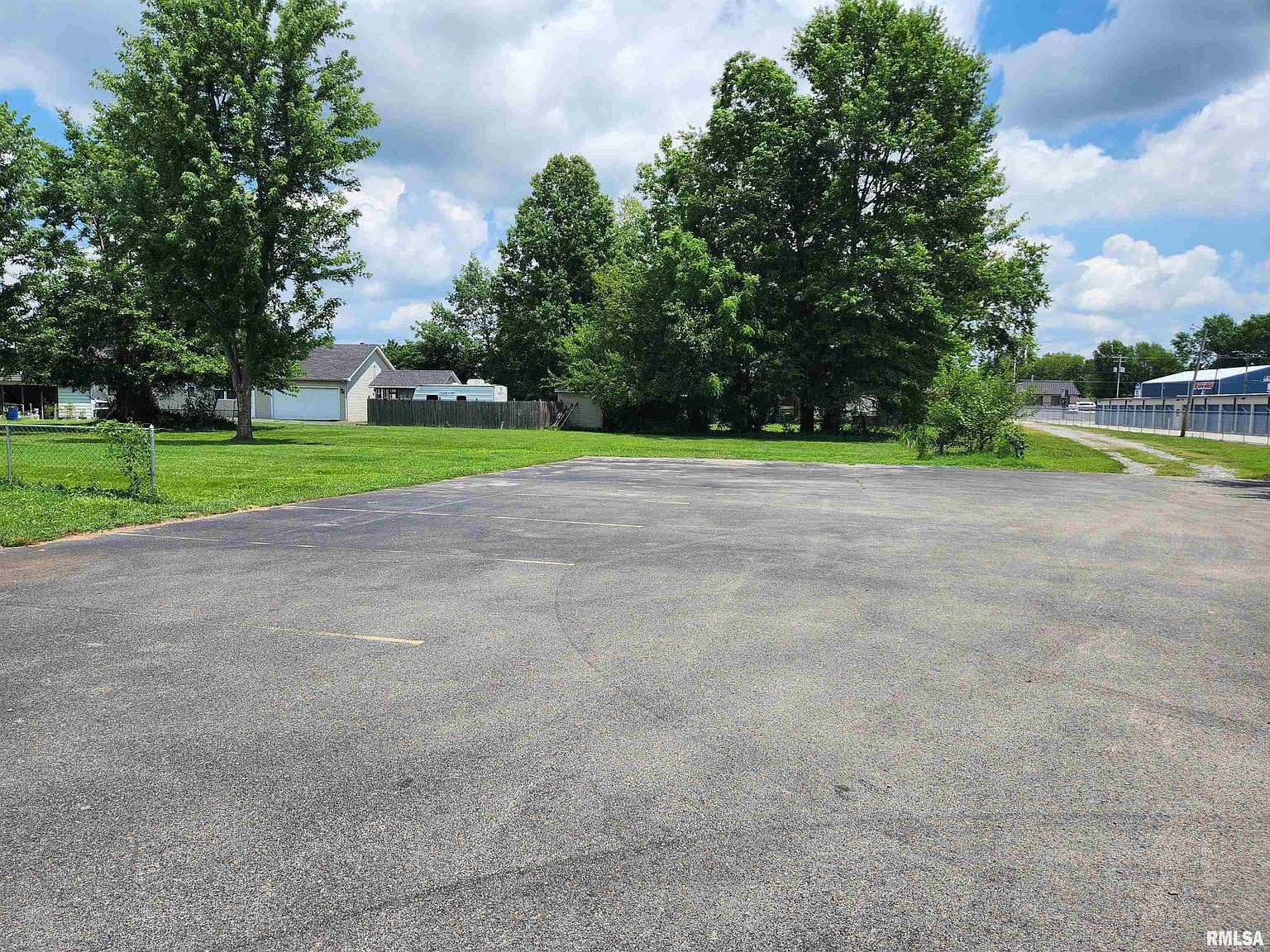 409 S Hill St Marion, IL 62959 - Thumbnail 5