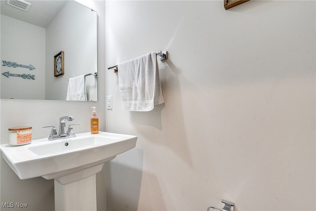 3313 Jackson Park Dr NE Massillon, OH 44646 - Thumbnail 5