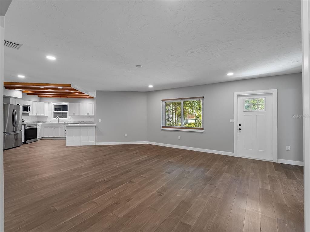 32 Bay Ave Osprey, FL 34229 - Thumbnail 5