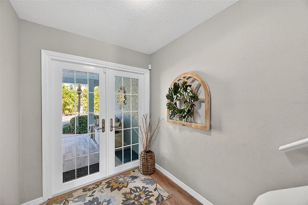 669 Garland Cir Indian Rocks Beach, FL 33785 - Thumbnail 5