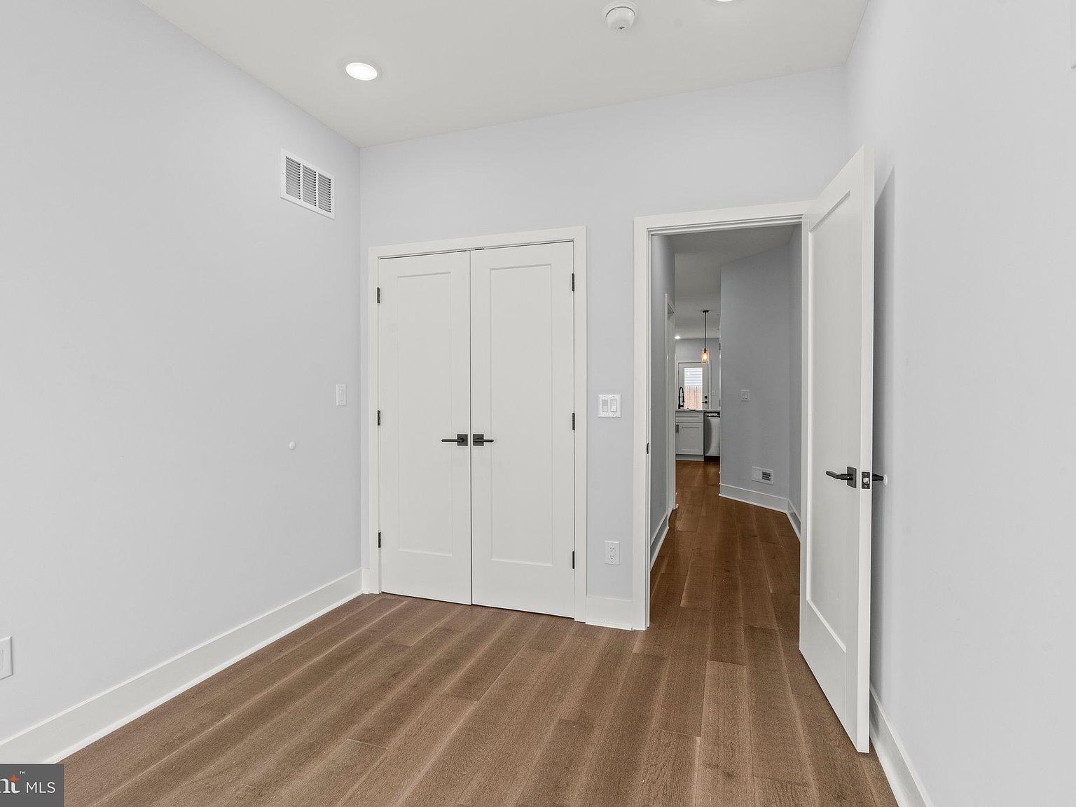 402 W Berks St #1 Philadelphia, PA 19122 - Thumbnail 5