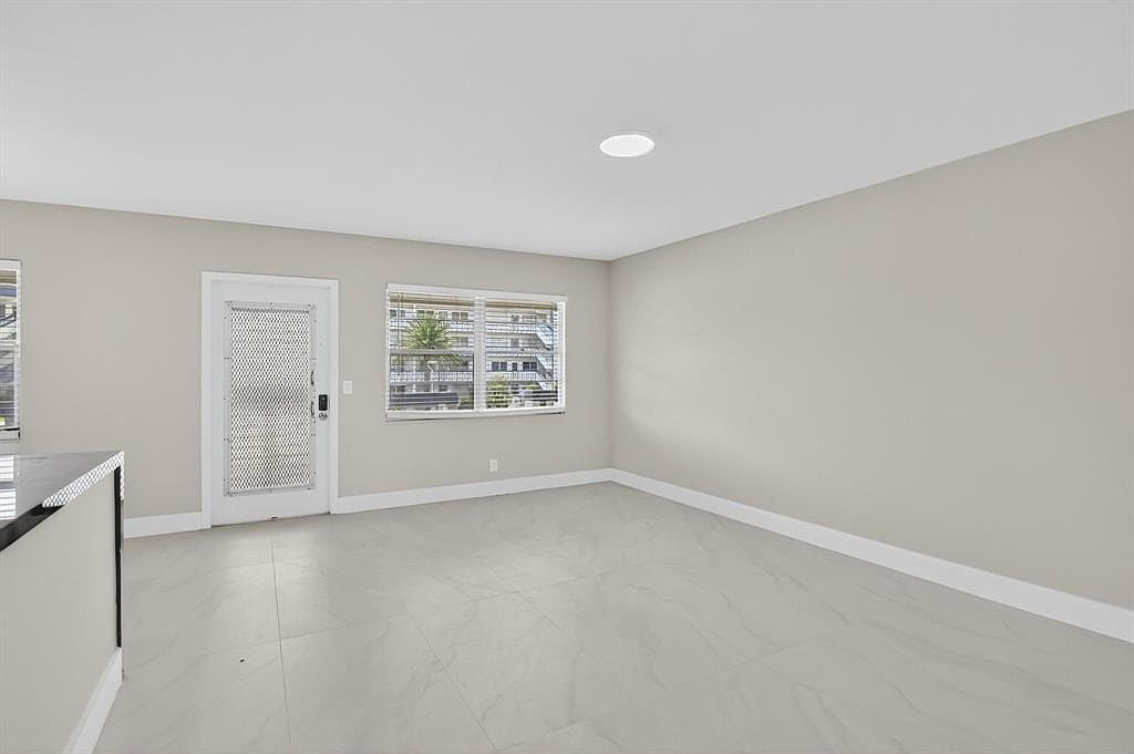 186 Upminster Cir #186-I Deerfield Beach, FL 33442 - Thumbnail 5