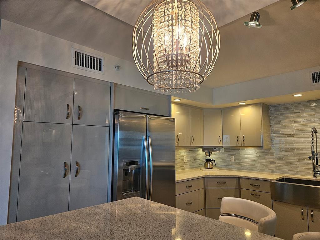 2295 Gulf Of Mexico Dr UNIT 83S Longboat Key, FL 34228 - Thumbnail 5