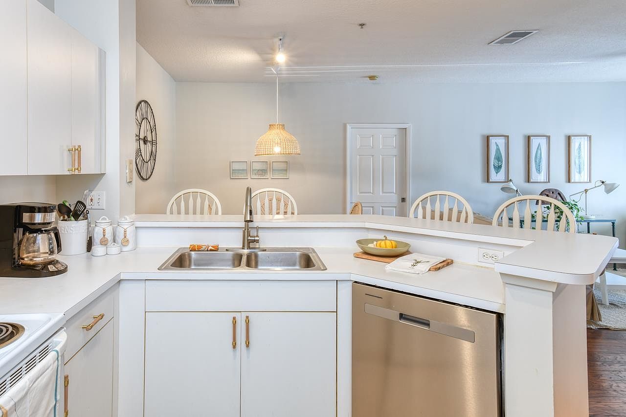 605 Fairway Dr APT 203 Saint Augustine, FL 32084 - Thumbnail 5