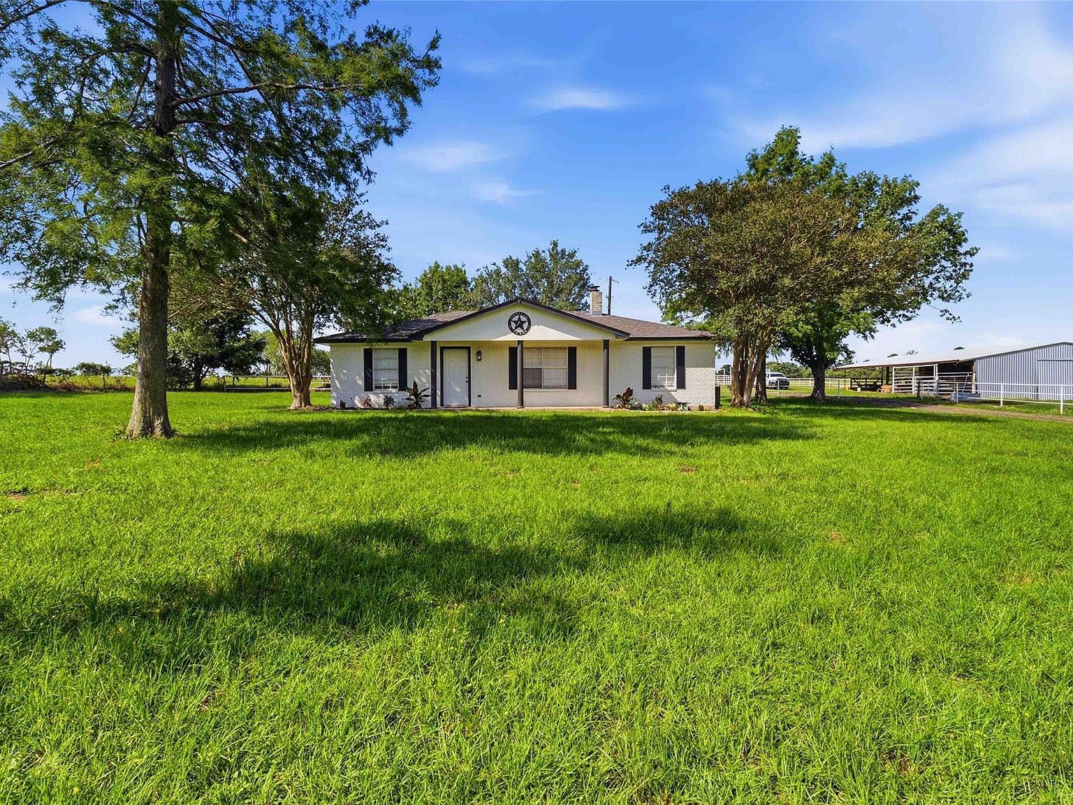 405 Old Highway 20 Mc Dade, TX 78650 - Thumbnail 5