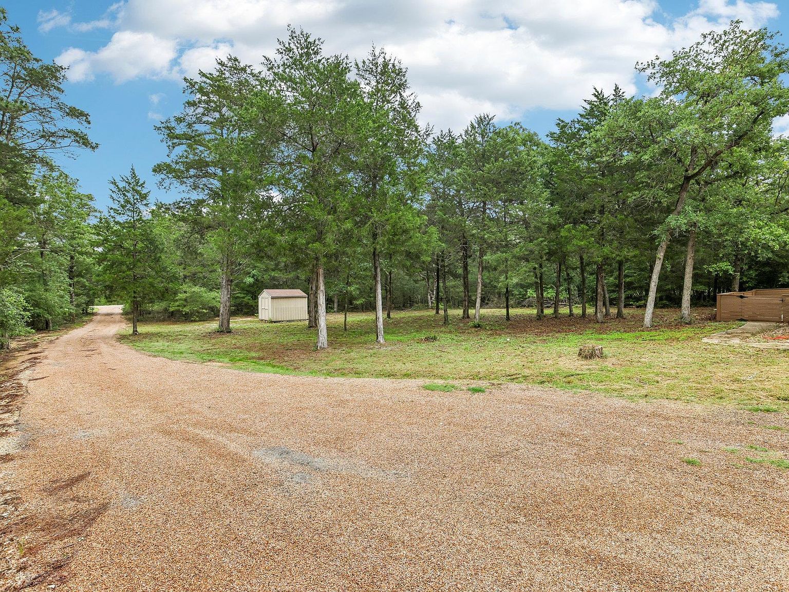 267 Corral Rd Smithville, TX 78957 - Thumbnail 5