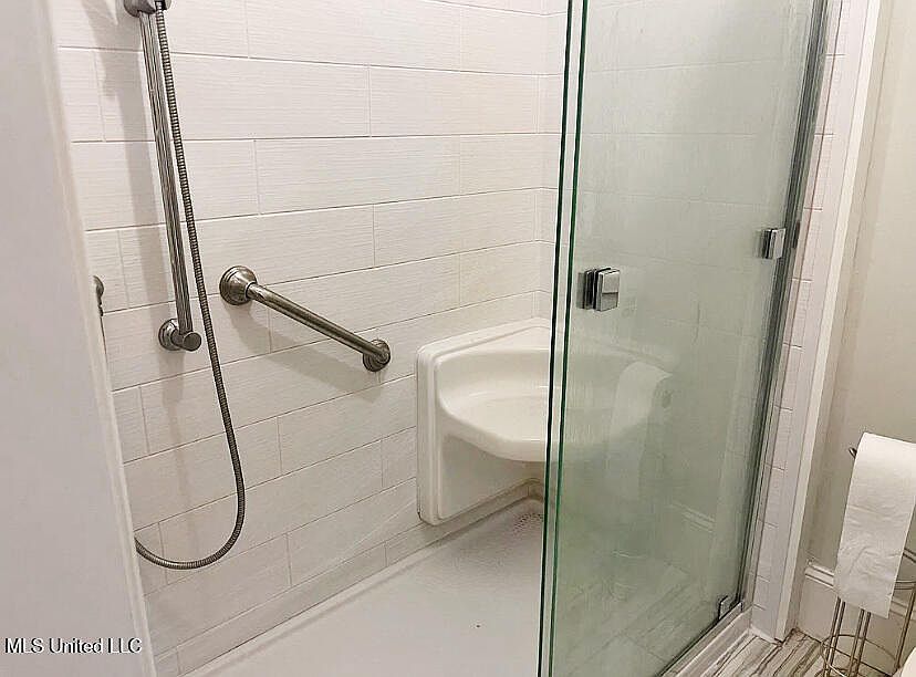 3200 Luper Dr Hattiesburg, MS 39401 - Thumbnail 5