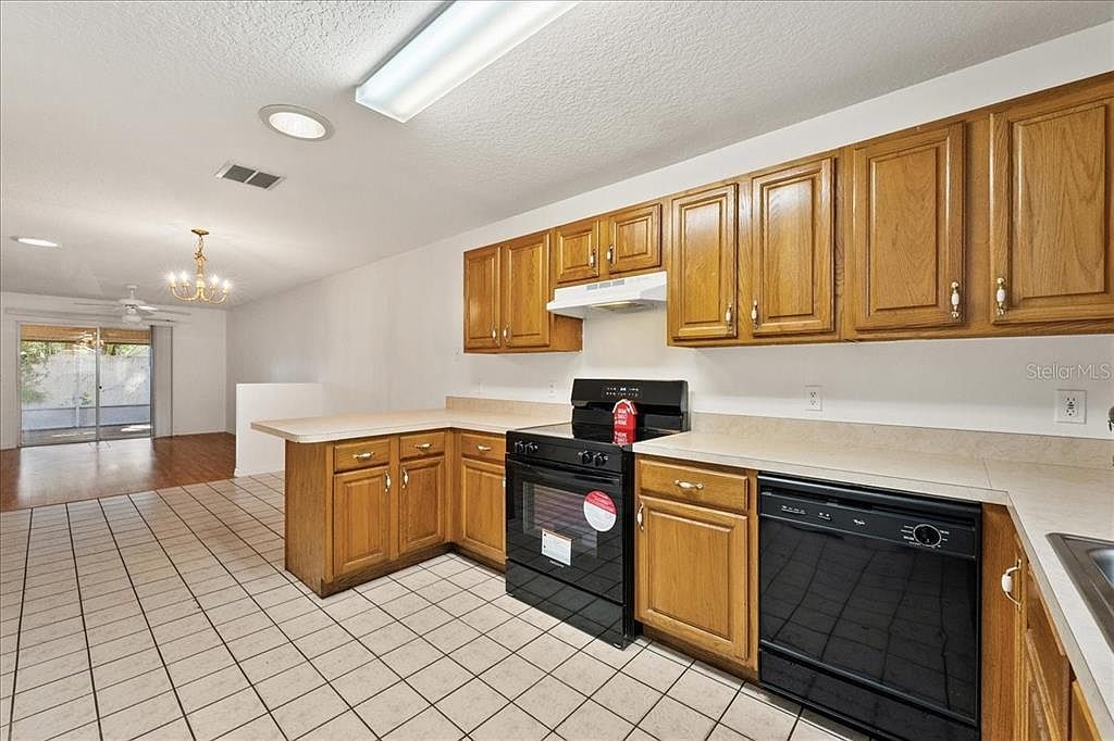 11191 SE 55th Avenue Rd UNIT 401 Belleview, FL 34420 - Thumbnail 5