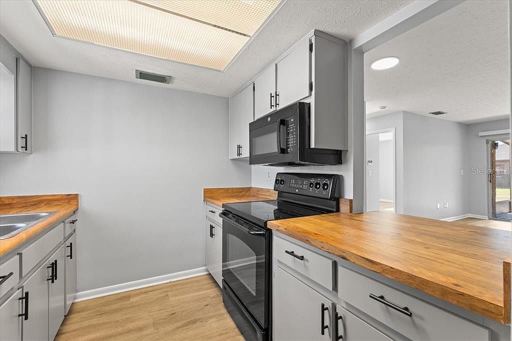 9519 Fieldview Cir #9519 Thonotosassa, FL 33592 - Thumbnail 5