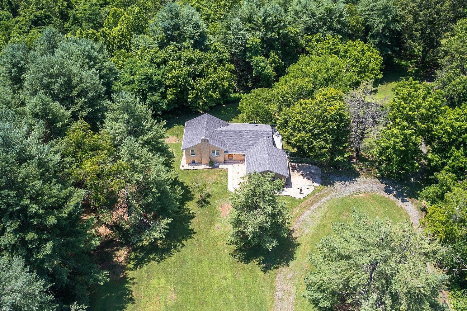 1655 Wingfield Dr Goode, VA 24556 - Thumbnail 5