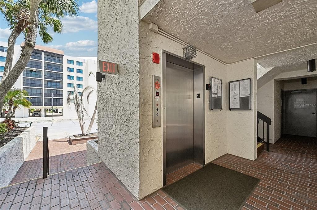 1975 Gulf Of Mexico Dr #G4-308 Longboat Key, FL 34228 - Thumbnail 5