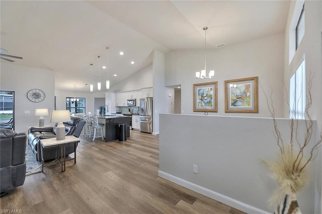 2534 SW 17th Ave Cape Coral, FL 33914 - Thumbnail 5