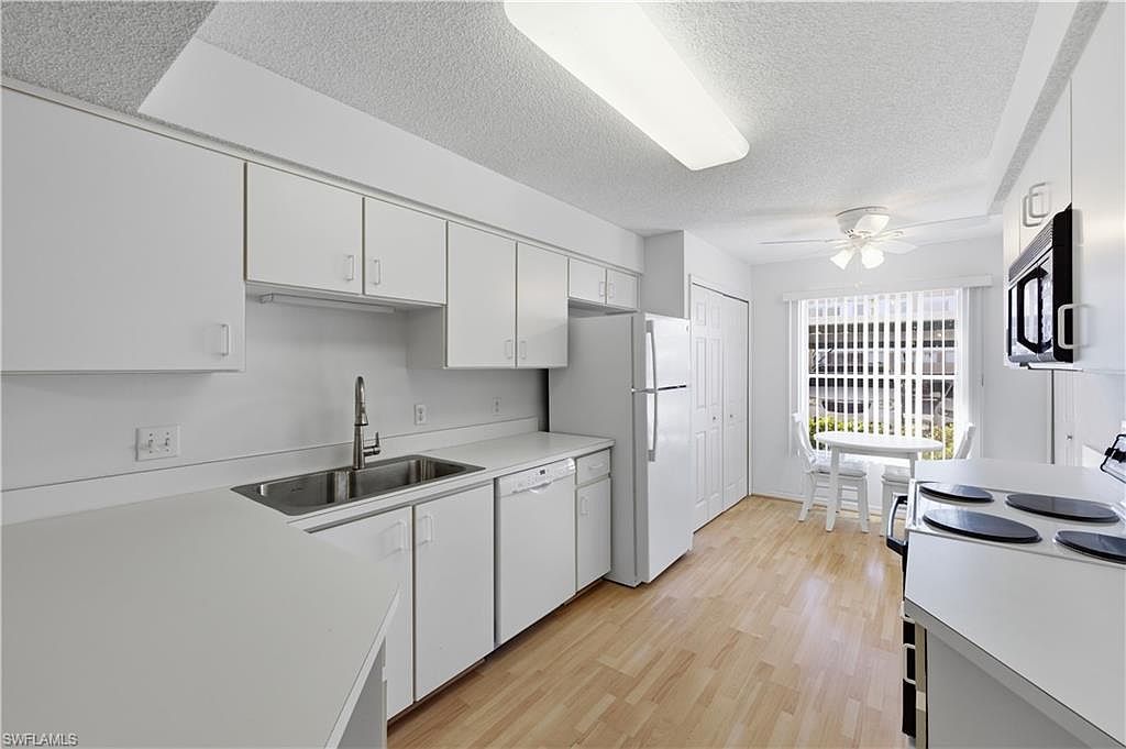 3940 Leeward Passage Ct APT 105 Bonita Springs, FL 34134 - Thumbnail 5