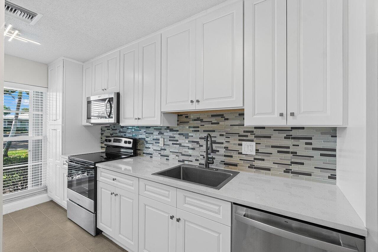 2501 Del Aire Blvd #20-B Delray Beach, FL 33445 - Thumbnail 5