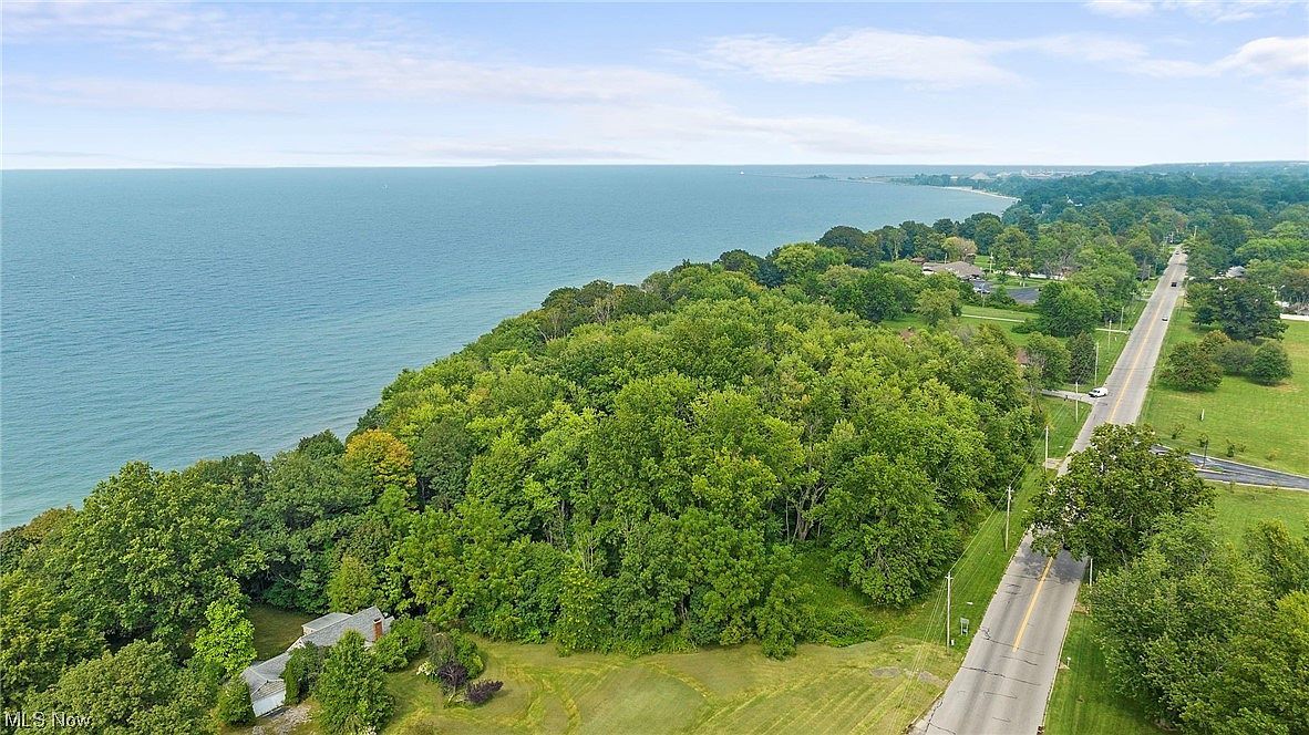 3337 Lake Rd W Ashtabula, OH 44004 - Thumbnail 5