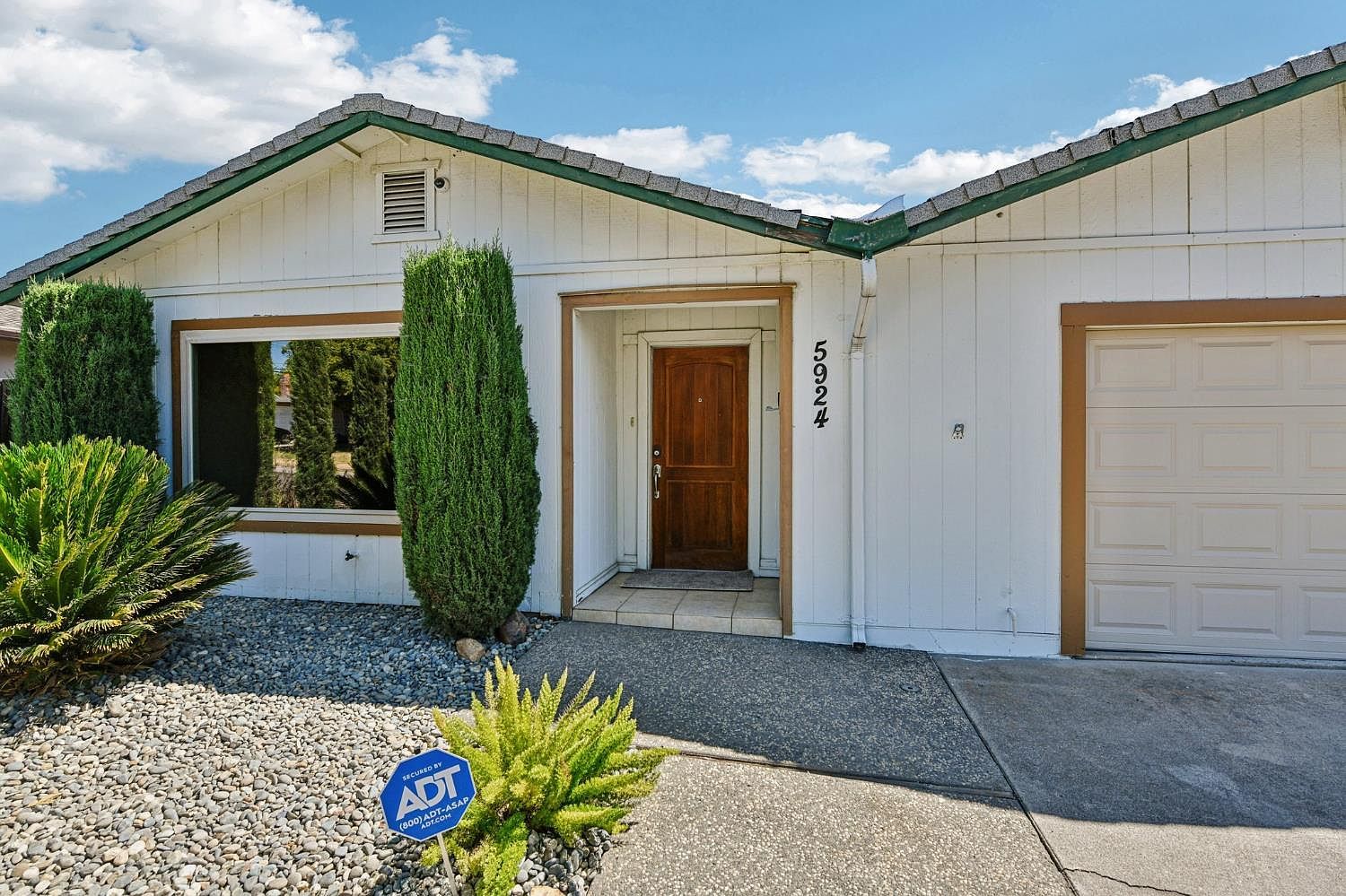 5924 Meghan Way Sacramento, CA 95842 - Thumbnail 5