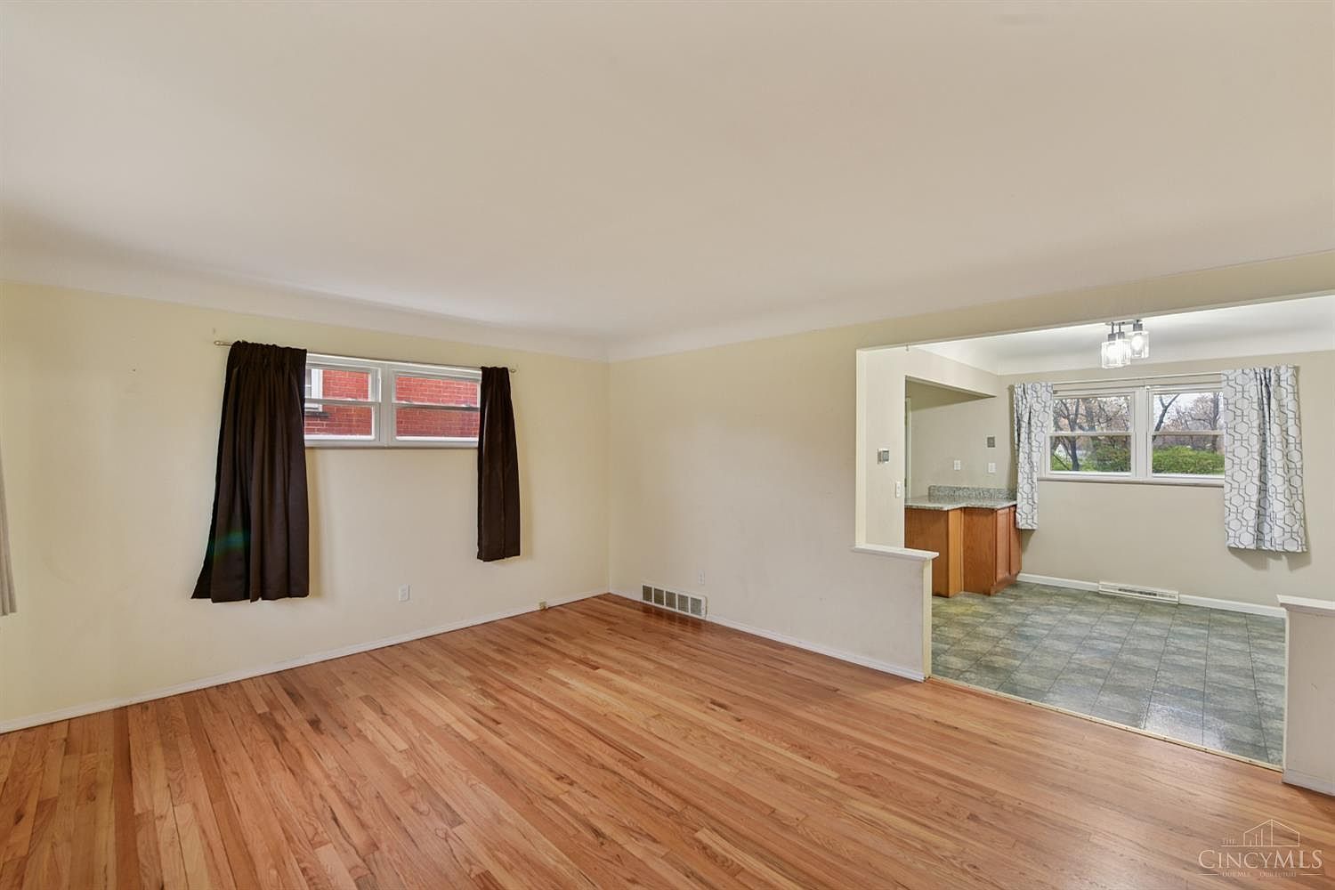 6629 Charann Ln Cincinnati, OH 45224 - Thumbnail 5