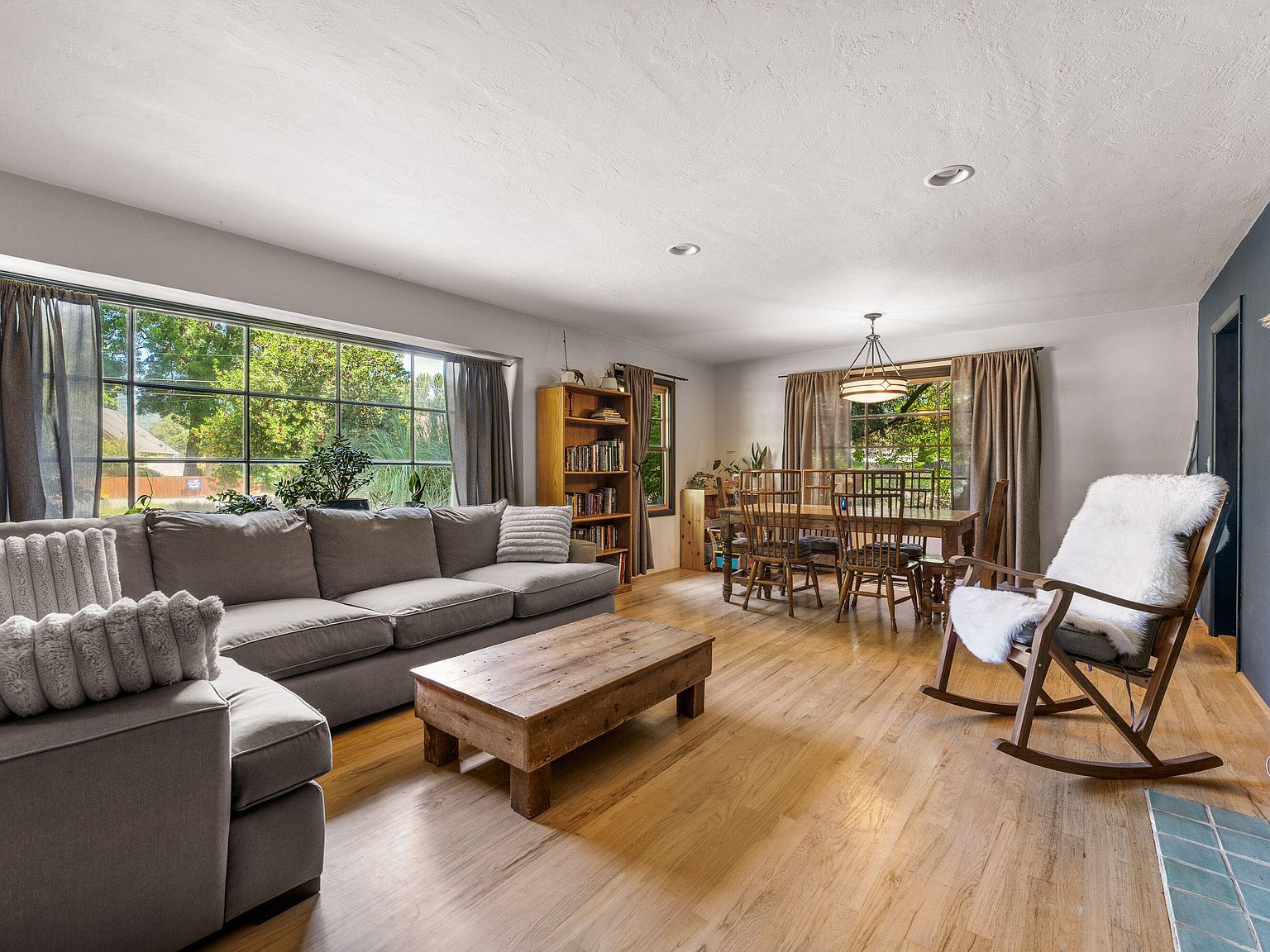 1201 E Park St Grants Pass, OR 97527 - Thumbnail 5