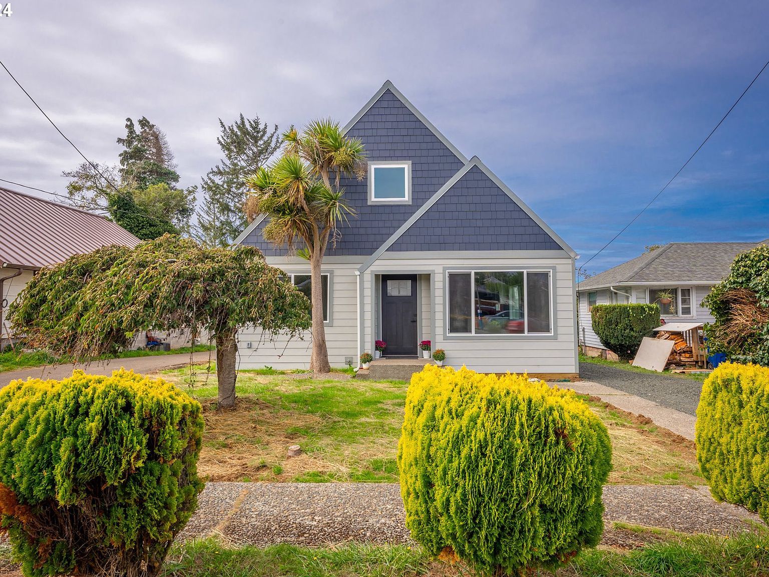 2072 Harrison St North Bend, OR 97459 - Thumbnail 5