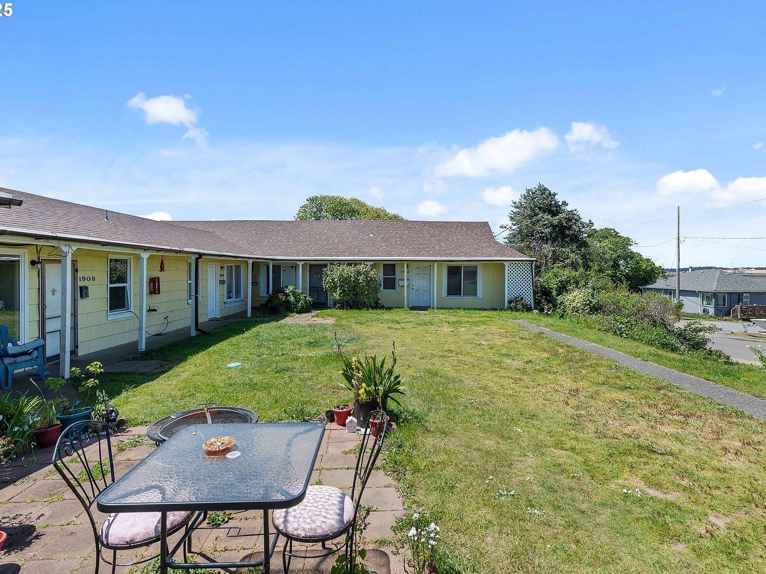 1902 Monroe St North Bend, OR 97459 - Thumbnail 5