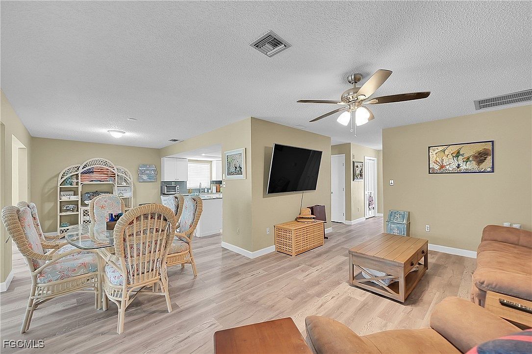 15804 Missouri St Bokeelia, FL 33922 - Thumbnail 5