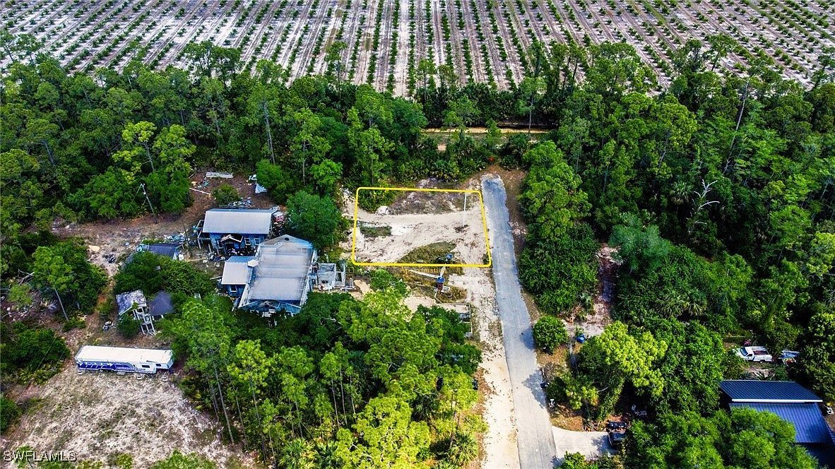 2321 Leroy Ave Alva, FL 33920 - Thumbnail 5