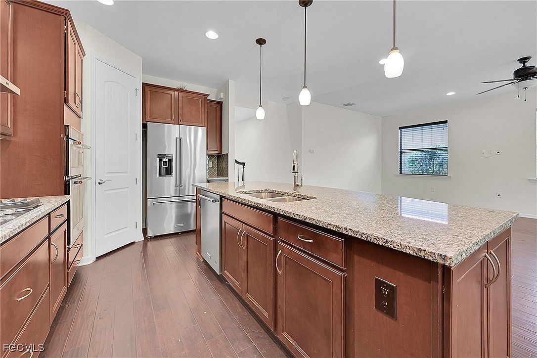 6612 Ensor Ct Fort Myers, FL 33966 - Thumbnail 5