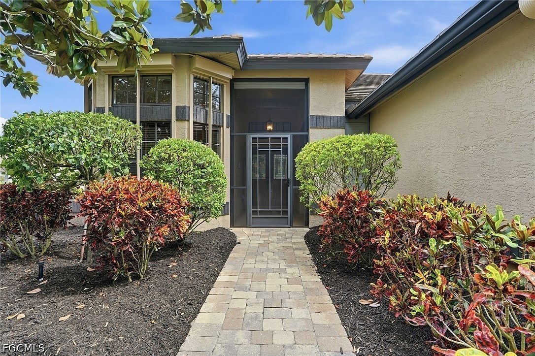 8185 Breton Cir Fort Myers, FL 33912 - Thumbnail 5