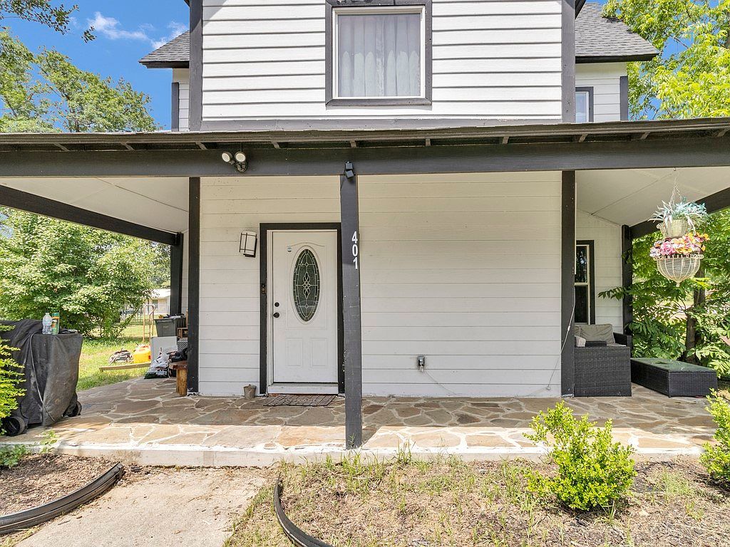 401 S 2nd St Wortham, TX 76693 - Thumbnail 5