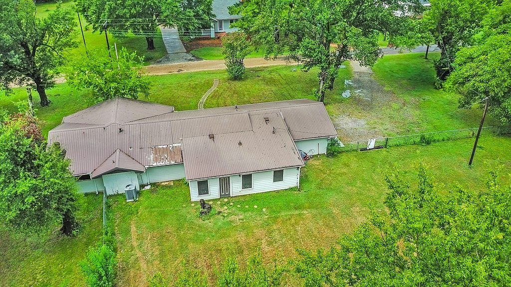 203 S Hogg St Streetman, TX 75859 - Thumbnail 5