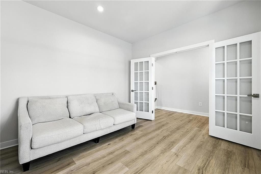 1305 London St Elizabeth City, NC 27909 - Thumbnail 5