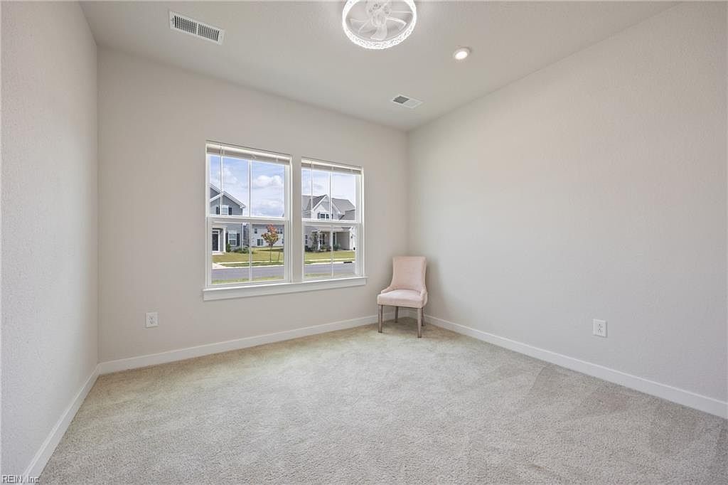 1307 London St Elizabeth City, NC 27909 - Thumbnail 5