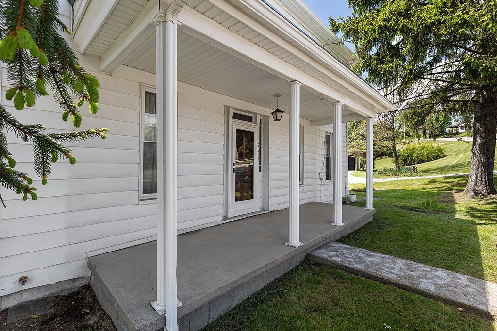 8067 Waynesburg Pike Rd Cameron, WV 26033 - Thumbnail 5