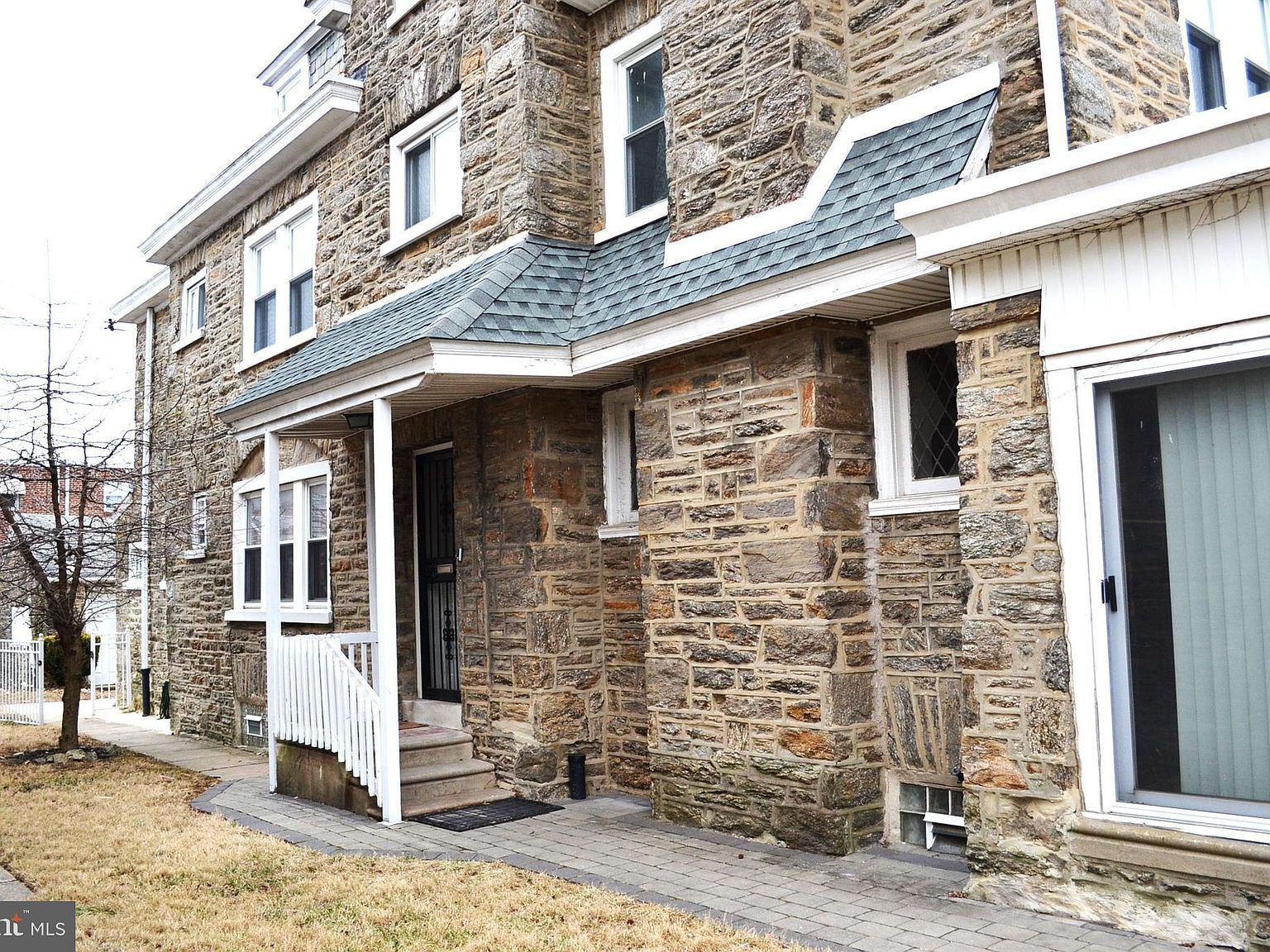 802 E Phil Ellena St Philadelphia, PA 19119 - Thumbnail 5