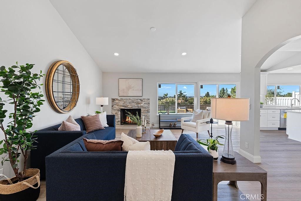 23625 Via Calzada Mission Viejo, CA 92691 - Thumbnail 5