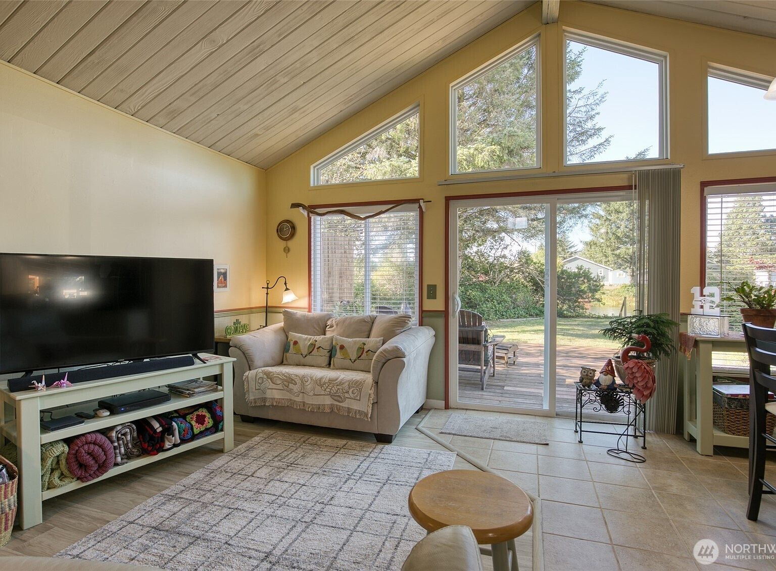 209 Canal Dr SE Ocean Shores, WA 98569 - Thumbnail 5