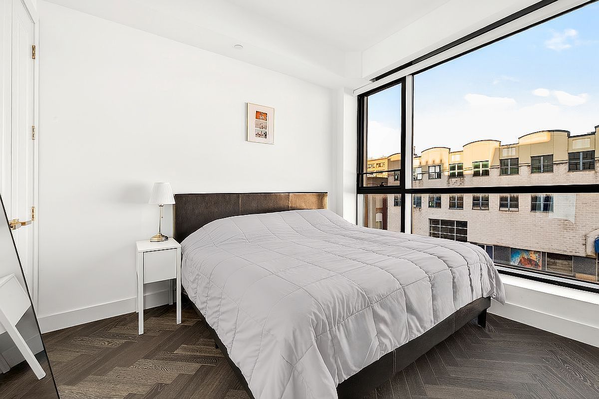 11-12 44th Dr #3A Long Island City, NY 11101 - Thumbnail 5