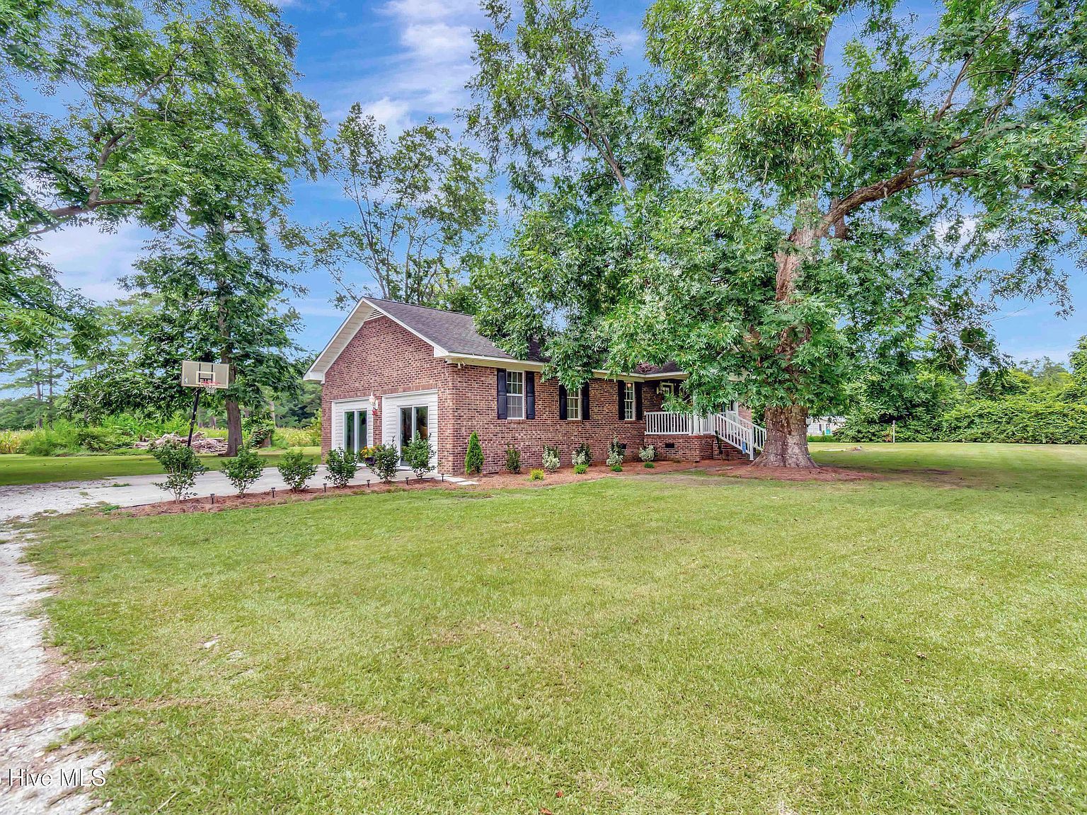 1079 Charlie Williamson Rd Whiteville, NC 28472 - Thumbnail 5