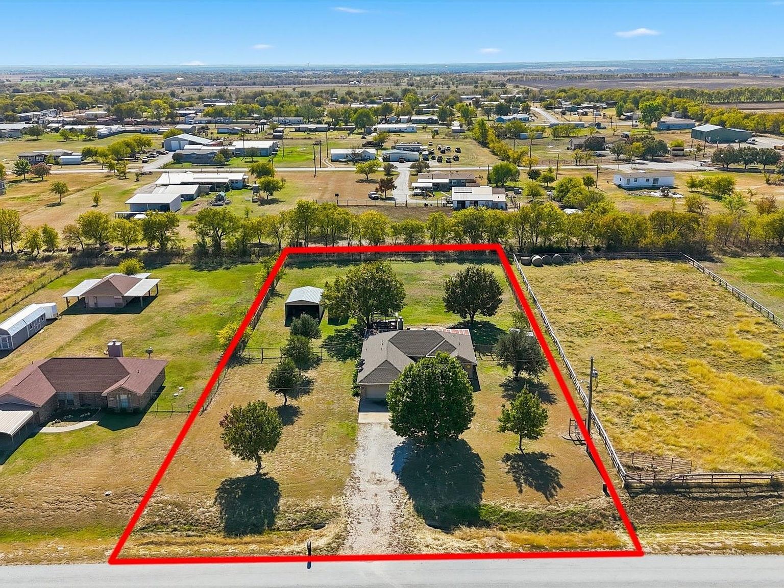 11649 Mitchell Cir Ponder, TX 76259 - Thumbnail 5