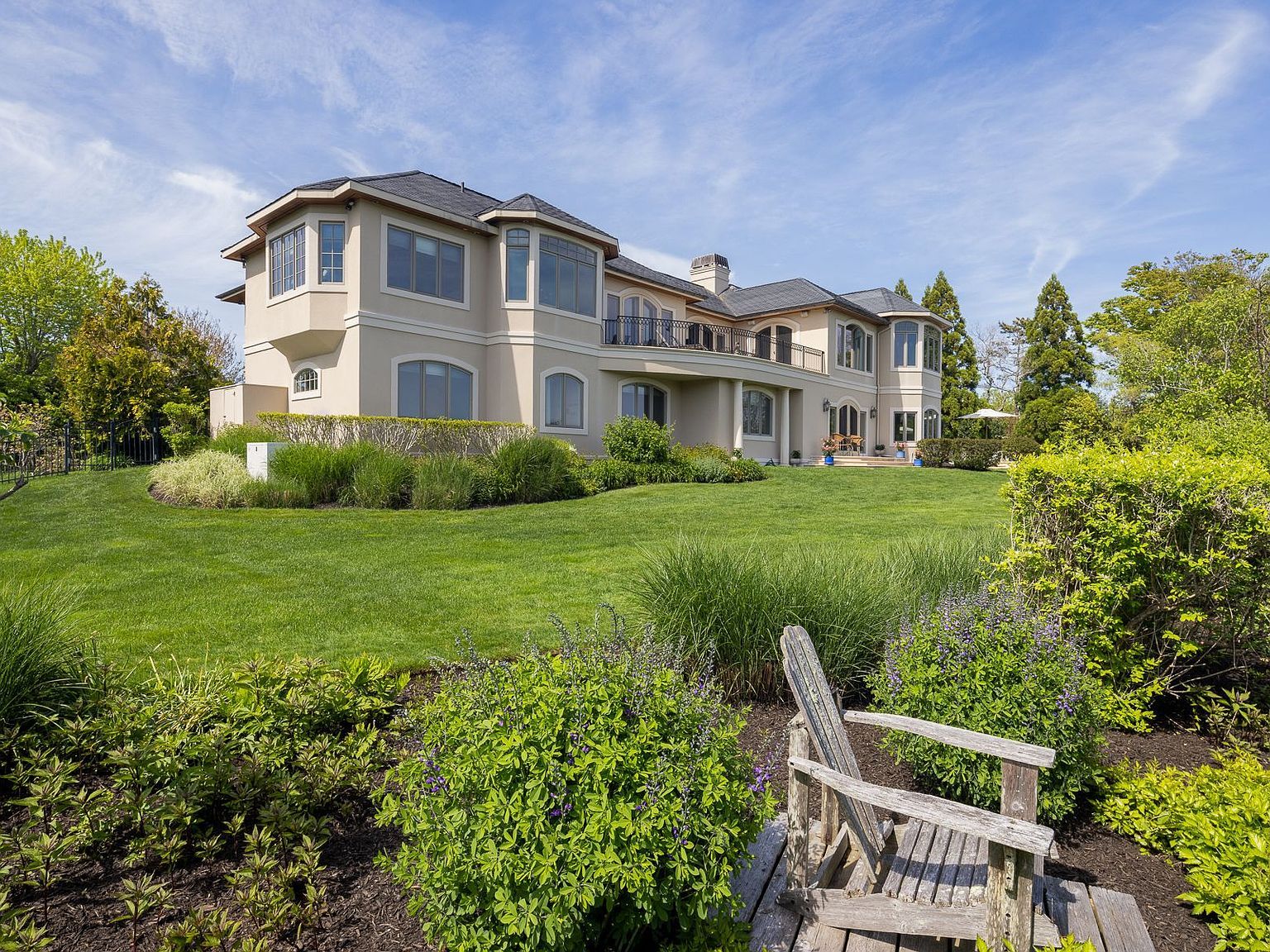 54 Cobb Isle Rd Water Mill, NY 11976 - Thumbnail 5