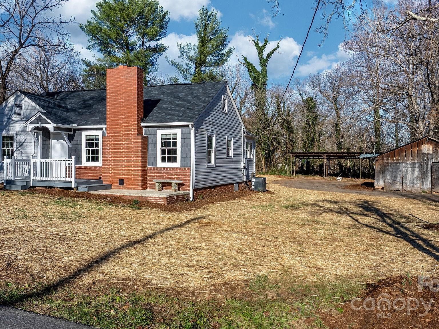 1226 Plaza St NW Lenoir, NC 28645 - Thumbnail 5