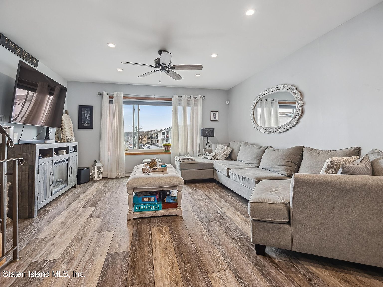 151 Amity Pl Staten Island, NY 10303 - Thumbnail 5