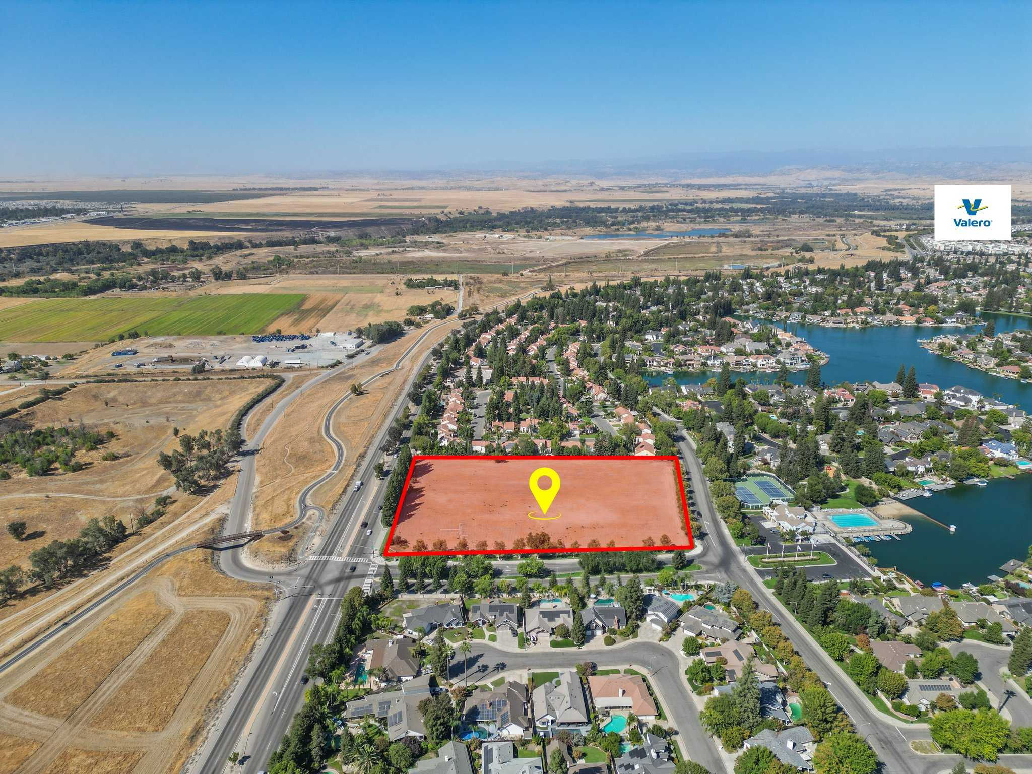 480 East Lakeview Drive, Fresno, CA, USA, 93730 - Thumbnail 5