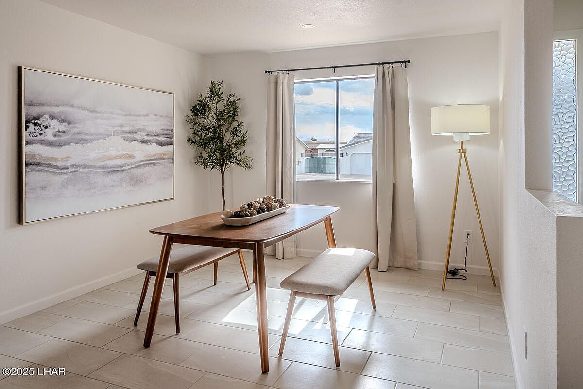 1364 Candy Dr Lake Havasu City, AZ 86404 - Thumbnail 5