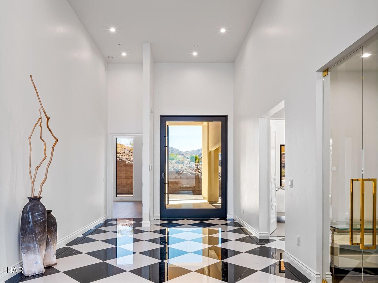 2040 Circula De Hacienda Lake Havasu City, AZ 86406 - Thumbnail 5