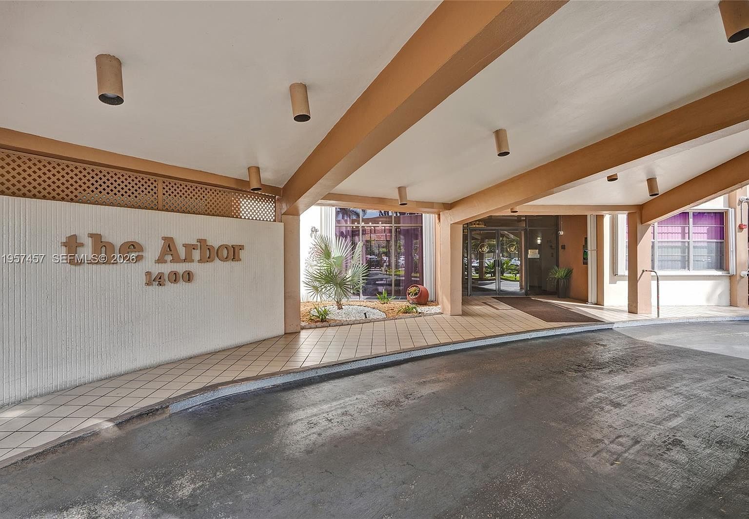 1400 Saint Charles Pl APT 204 Pembroke Pines, FL 33026 - Thumbnail 5