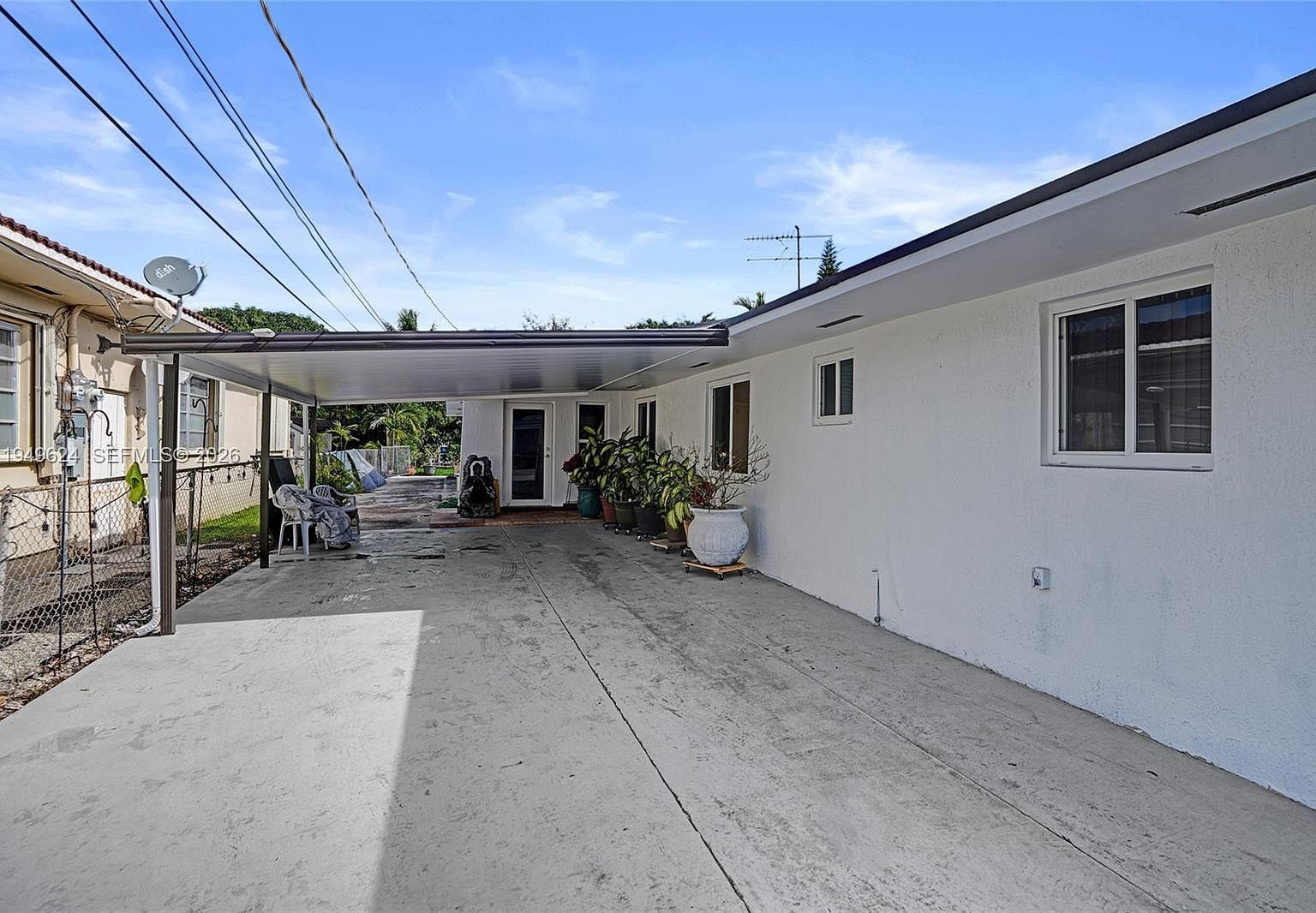 901 NW 34th Ave Miami, FL 33125 - Thumbnail 5