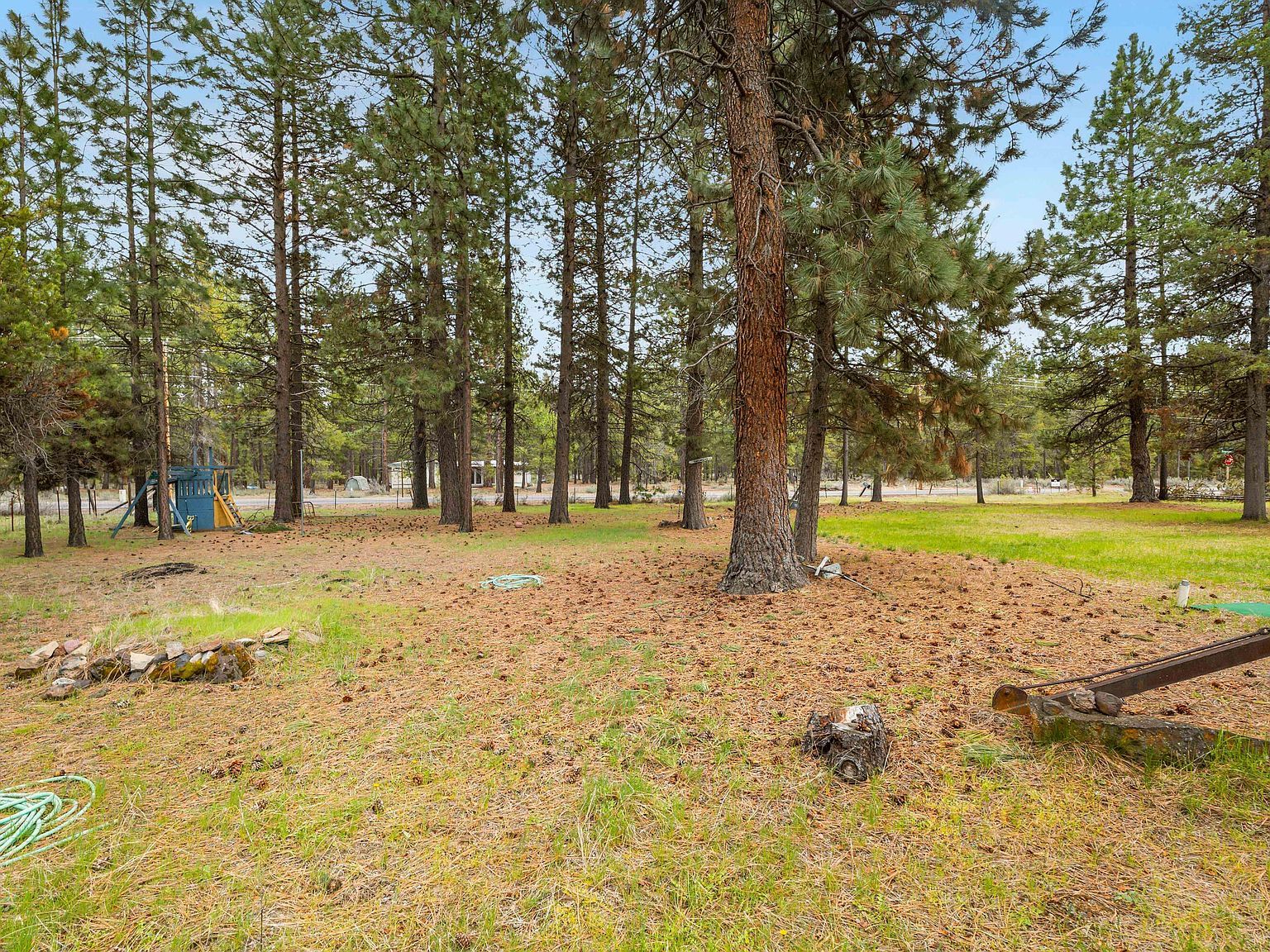 51865 Pine Loop Dr La Pine, OR 97739 - Thumbnail 5