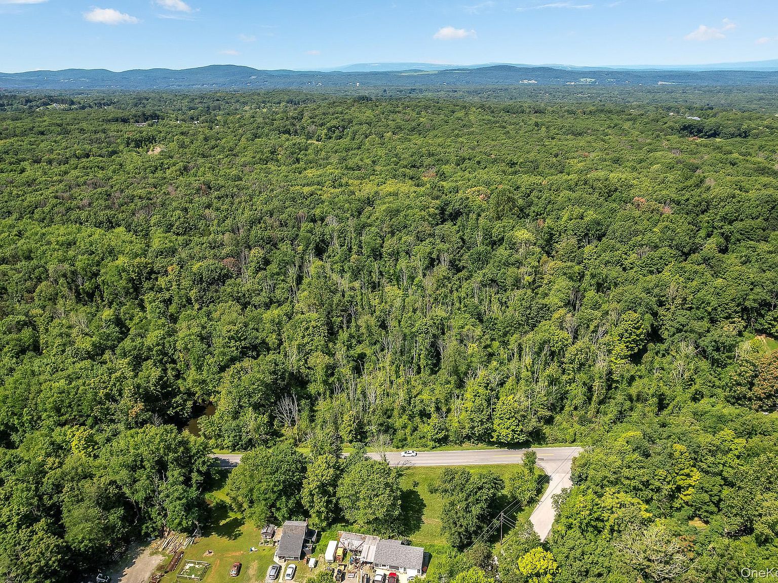 151 S Quaker Ln Hyde Park, NY 12538 - Thumbnail 5