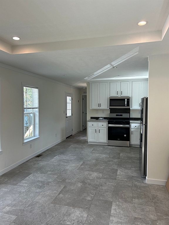 160 Booth St North Billerica, MA 01862 - Thumbnail 5